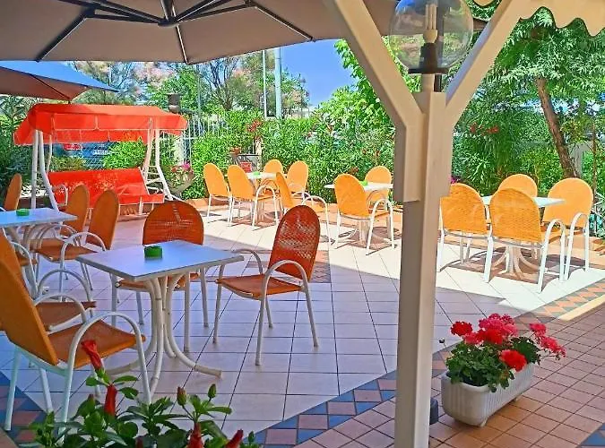 Costa Del Sole Only Hotell 2*